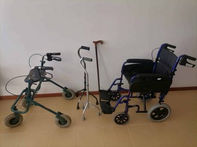 cadeira-de-rodas-e-acessorios